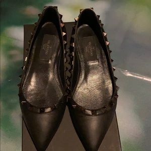 Valentino  5mm noir rockstud flat